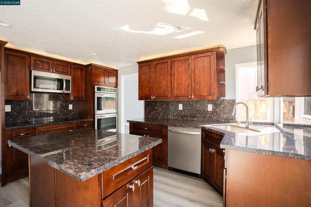 4437 Deerfield Dr, Antioch, CA 94531