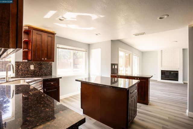 4437 Deerfield Dr, Antioch, CA 94531