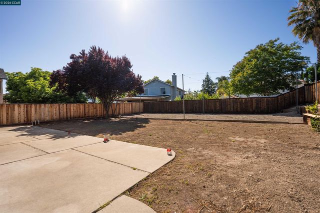 4437 Deerfield Dr, Antioch, CA 94531