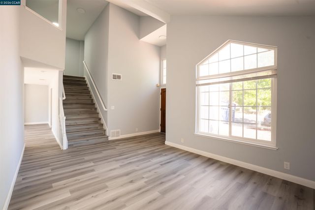 4437 Deerfield Dr, Antioch, CA 94531
