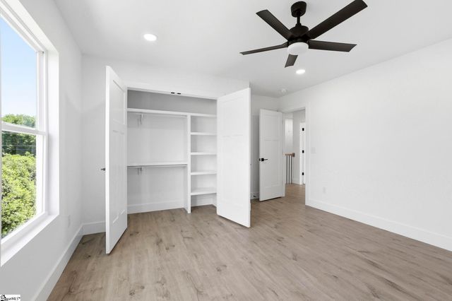 425 Ambiance Court, Spartanburg, SC 29301