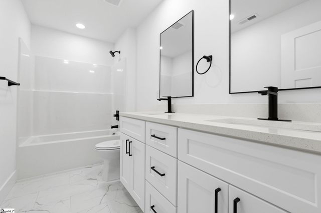 425 Ambiance Court, Spartanburg, SC 29301