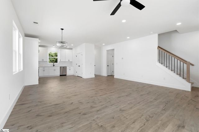 425 Ambiance Court, Spartanburg, SC 29301