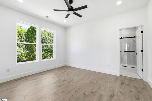 425 Ambiance Court, Spartanburg, SC 29301