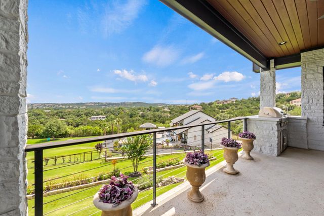 1300 Sparrow LN, Austin, TX 78734