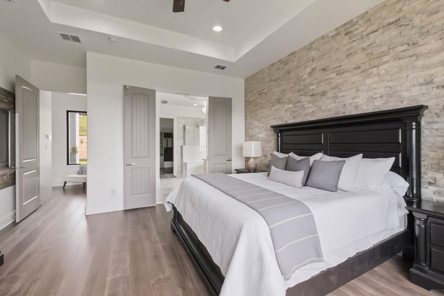 1300 Sparrow LN, Austin, TX 78734
