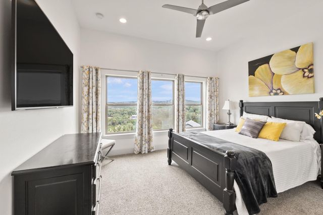 1300 Sparrow LN, Austin, TX 78734