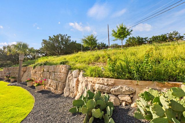 1300 Sparrow LN, Austin, TX 78734
