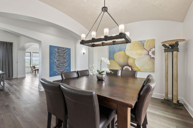 1300 Sparrow LN, Austin, TX 78734