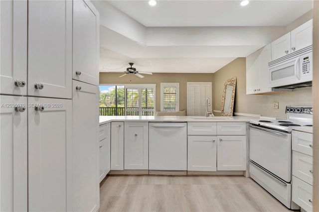 1605 S Us Highway 1 201V5, Jupiter, FL 33477