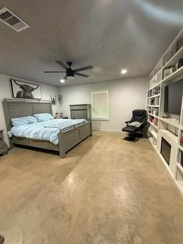 107 County Road 409, Sweeny, TX 77480