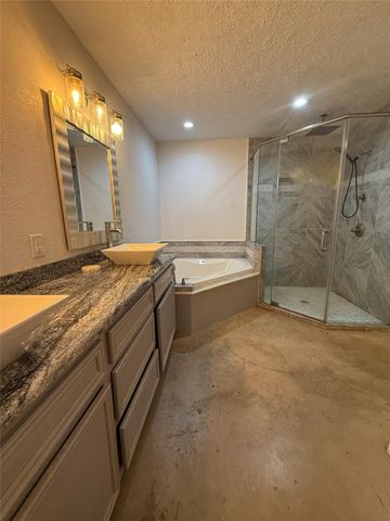 107 County Road 409, Sweeny, TX 77480