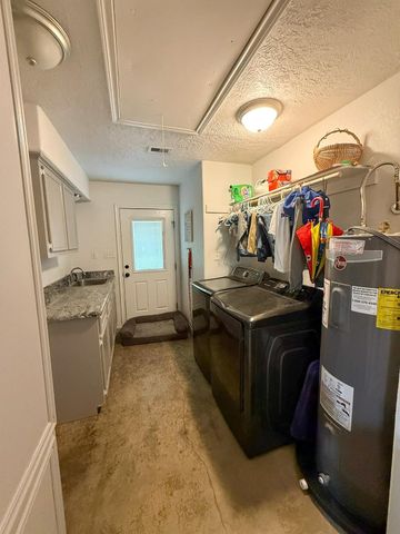 107 County Road 409, Sweeny, TX 77480