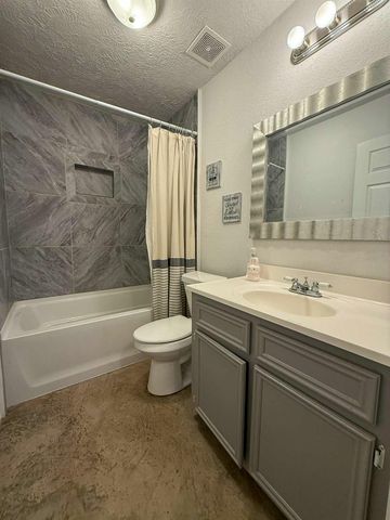 107 County Road 409, Sweeny, TX 77480