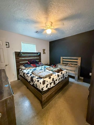 107 County Road 409, Sweeny, TX 77480