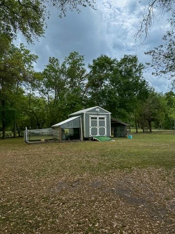 107 County Road 409, Sweeny, TX 77480