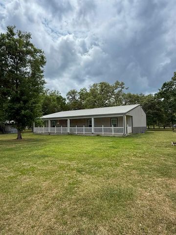 107 County Road 409, Sweeny, TX 77480