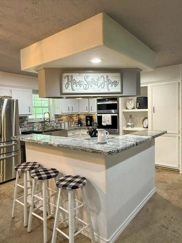 107 County Road 409, Sweeny, TX 77480