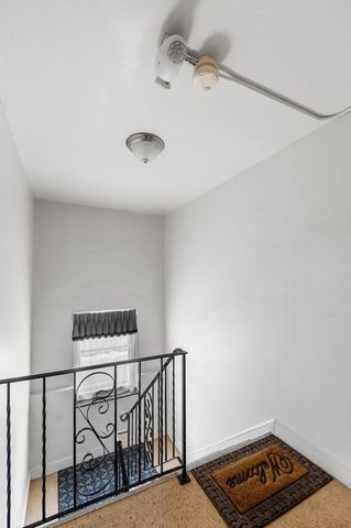 1 Boardman Street 6, Salem, MA 01970