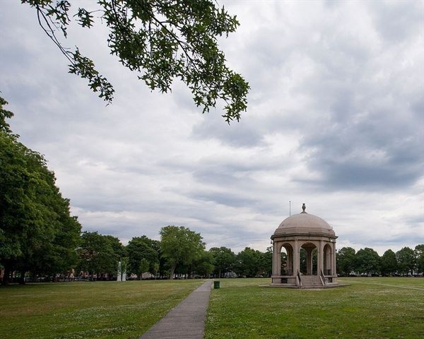 1 Boardman Street 6, Salem, MA 01970