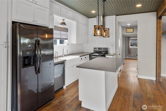 300 S 1st Street, Roslyn, WA 98941