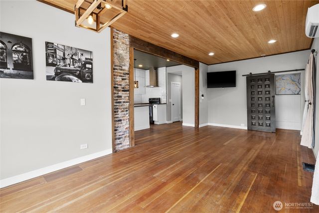 300 S 1st Street, Roslyn, WA 98941