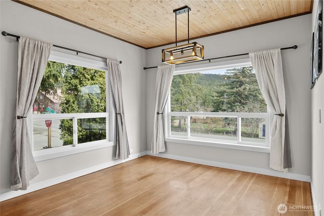 300 S 1st Street, Roslyn, WA 98941