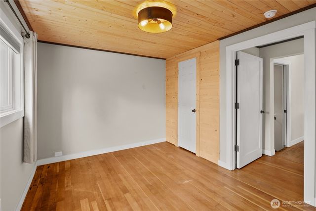 300 S 1st Street, Roslyn, WA 98941
