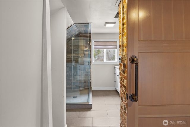 300 S 1st Street, Roslyn, WA 98941