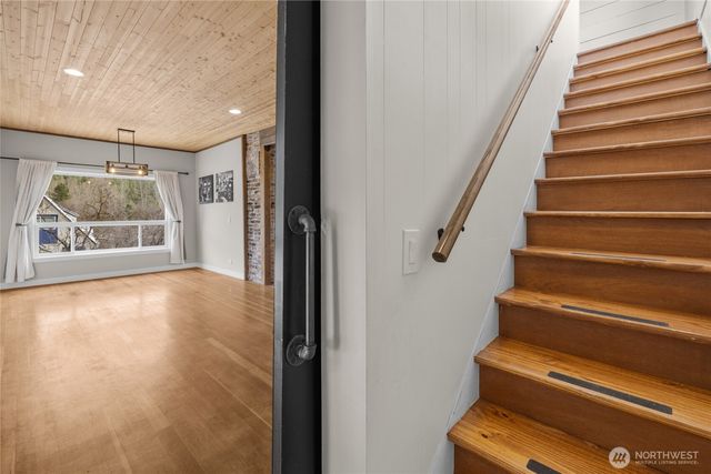 300 S 1st Street, Roslyn, WA 98941