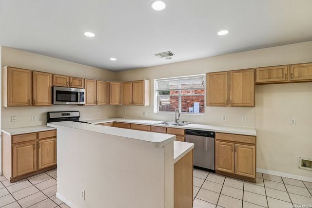 11238 JADE SPG, San Antonio, TX 78249