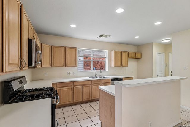 11238 JADE SPG, San Antonio, TX 78249