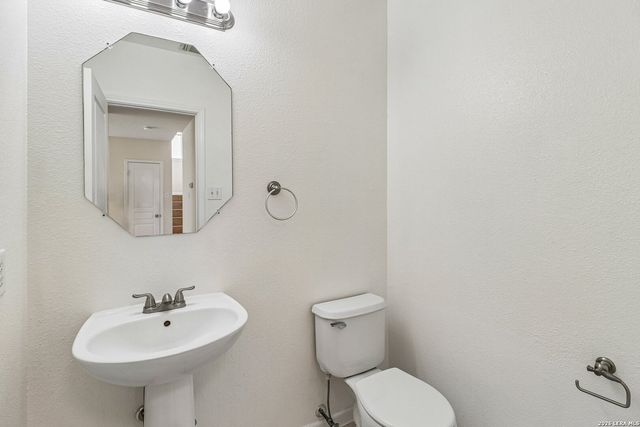 11238 JADE SPG, San Antonio, TX 78249