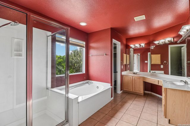 11238 JADE SPG, San Antonio, TX 78249