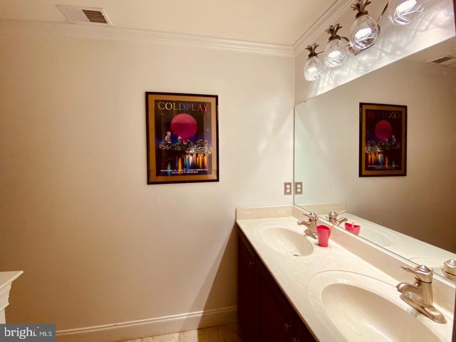 120 VICTORIA SQ, Media, PA 19063