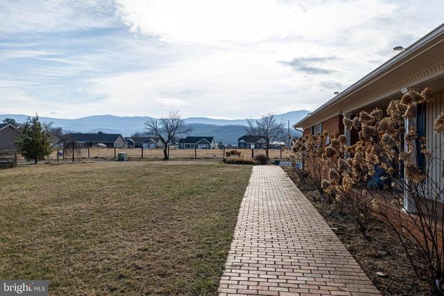 116 DENBROOK LN, Luray, VA 22835