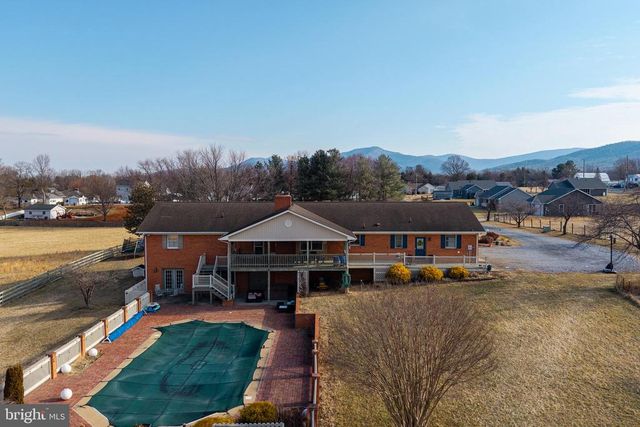 116 DENBROOK LN, Luray, VA 22835