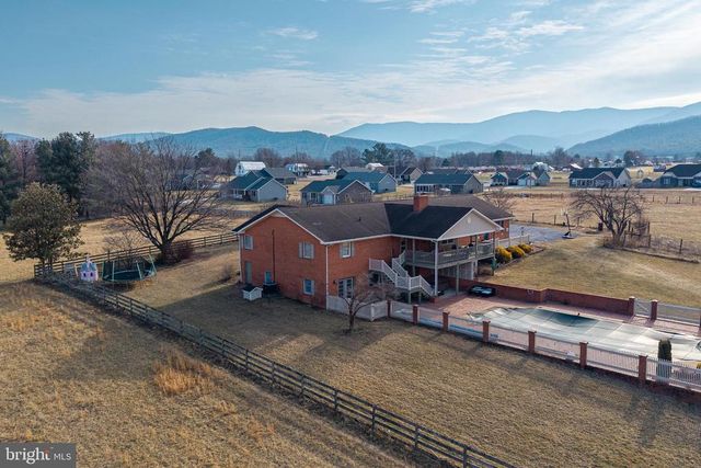 116 DENBROOK LN, Luray, VA 22835