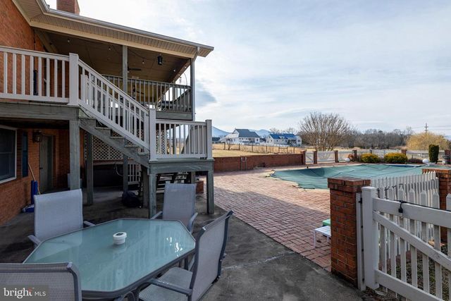 116 DENBROOK LN, Luray, VA 22835