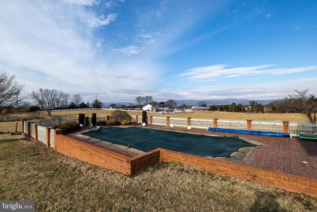116 DENBROOK LN, Luray, VA 22835