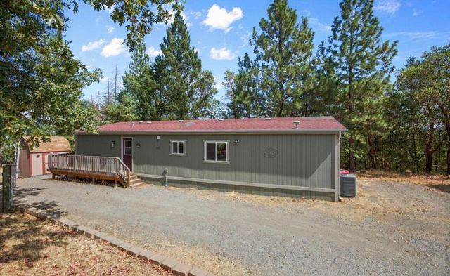 300 Arrowhead Pass, Jacksonville, OR 97530