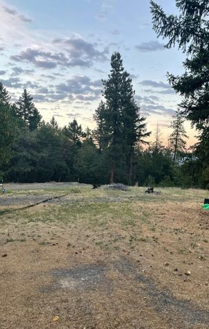 300 Arrowhead Pass, Jacksonville, OR 97530