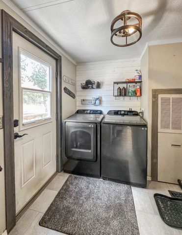 300 Arrowhead Pass, Jacksonville, OR 97530