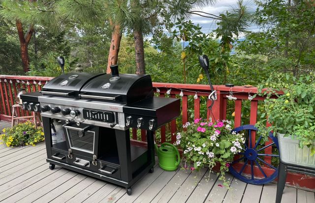 300 Arrowhead Pass, Jacksonville, OR 97530