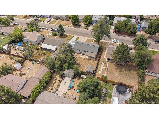750 Kenton St, Aurora, CO 80010
