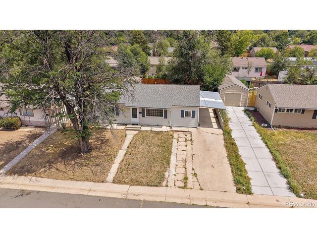750 Kenton St, Aurora, CO 80010