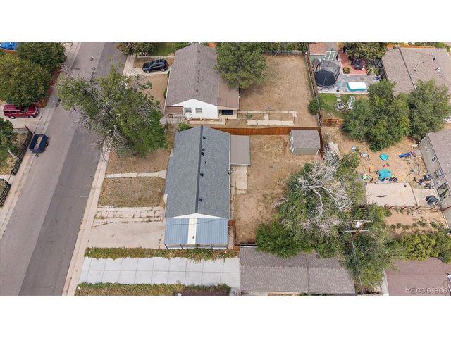 750 Kenton St, Aurora, CO 80010