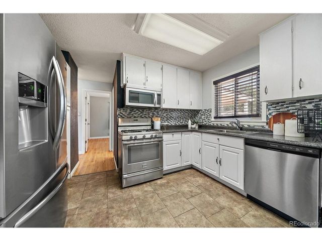 750 Kenton St, Aurora, CO 80010