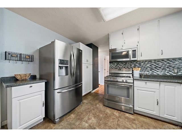 750 Kenton St, Aurora, CO 80010