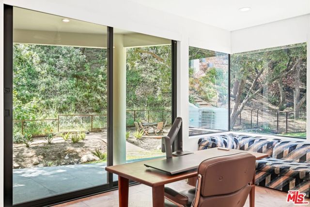 28222 Via Acero Street, Malibu, CA 90265